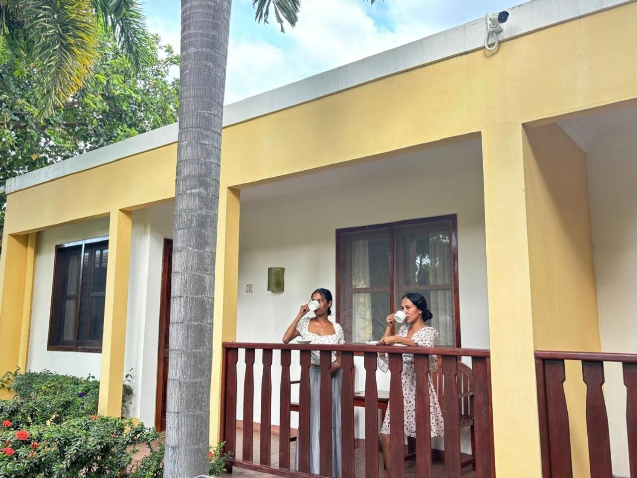 Palm Malinamoc Hotel Dili Eksteriør billede