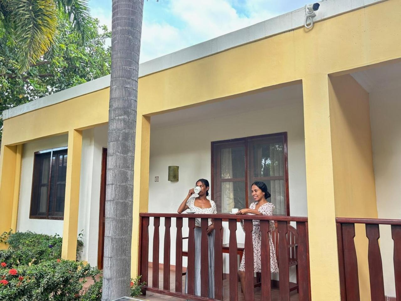 Palm Malinamoc Hotel Dili Eksteriør billede